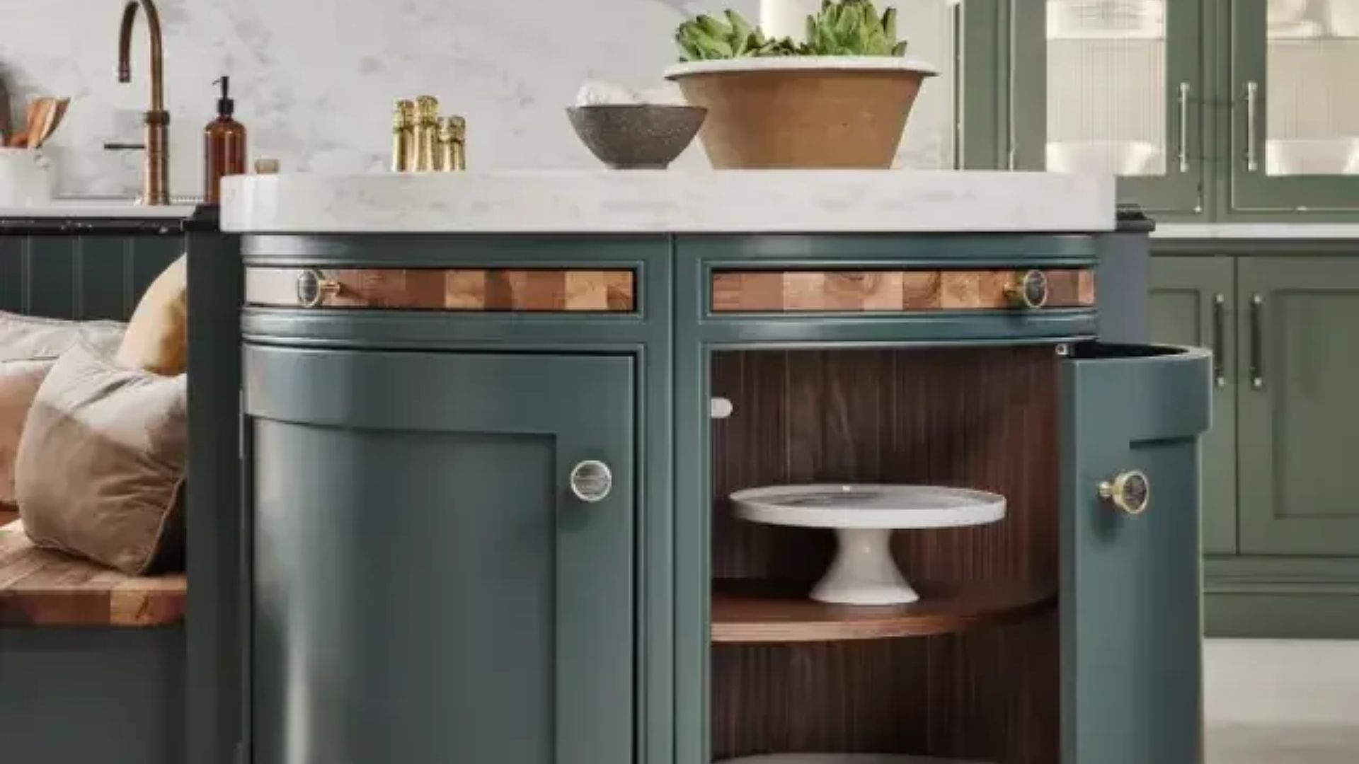 Bespoke kitchen designed by Icon Kitchen Designs